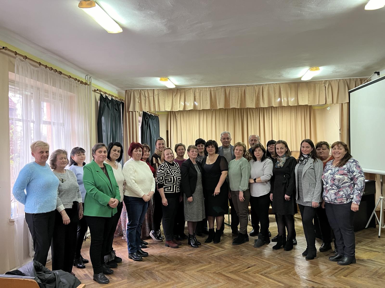 Обласний методичний семінар на базі Виноградівської ДШМ ім. Б.Бартока  для викладачів теоретичного відділу