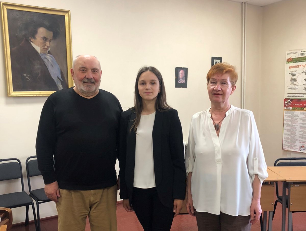 Вітаємо нашу студентку Микович Євгенію!